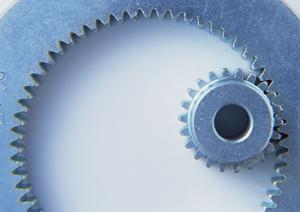 プラスチックの箔押しは専門家に任せる