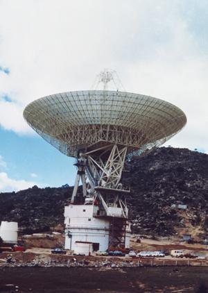 耐震性能と軽量化を両立した防火水槽