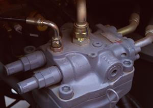 半導体レーザーのことなら光伸光学工業株式会社へ